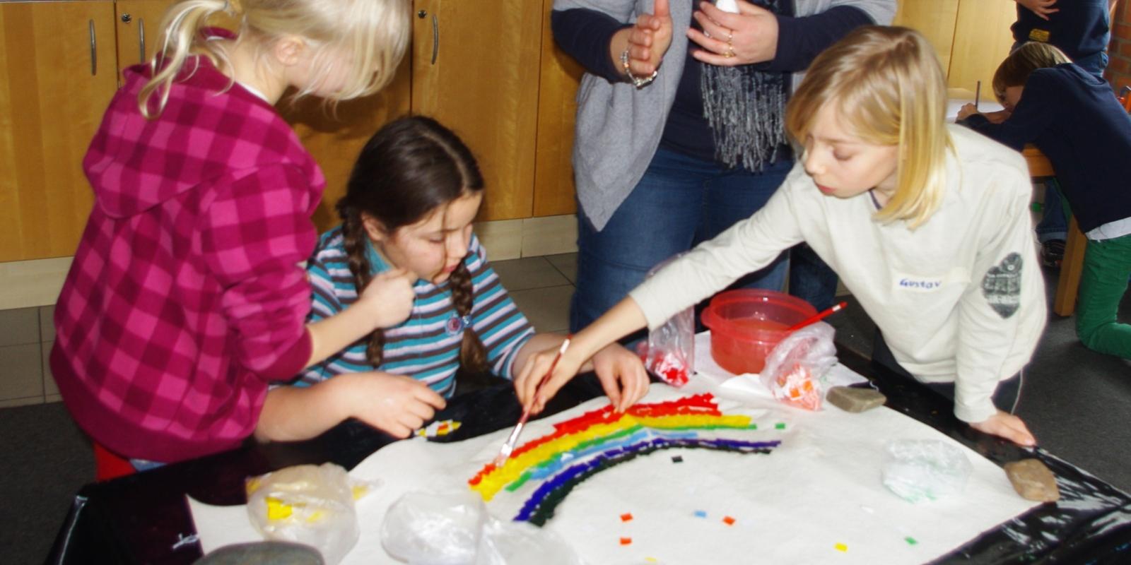 familien234 Thema Regenbogen